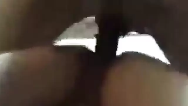 Adam, Kazak kızı taşaklarına kadar sikişiyor.